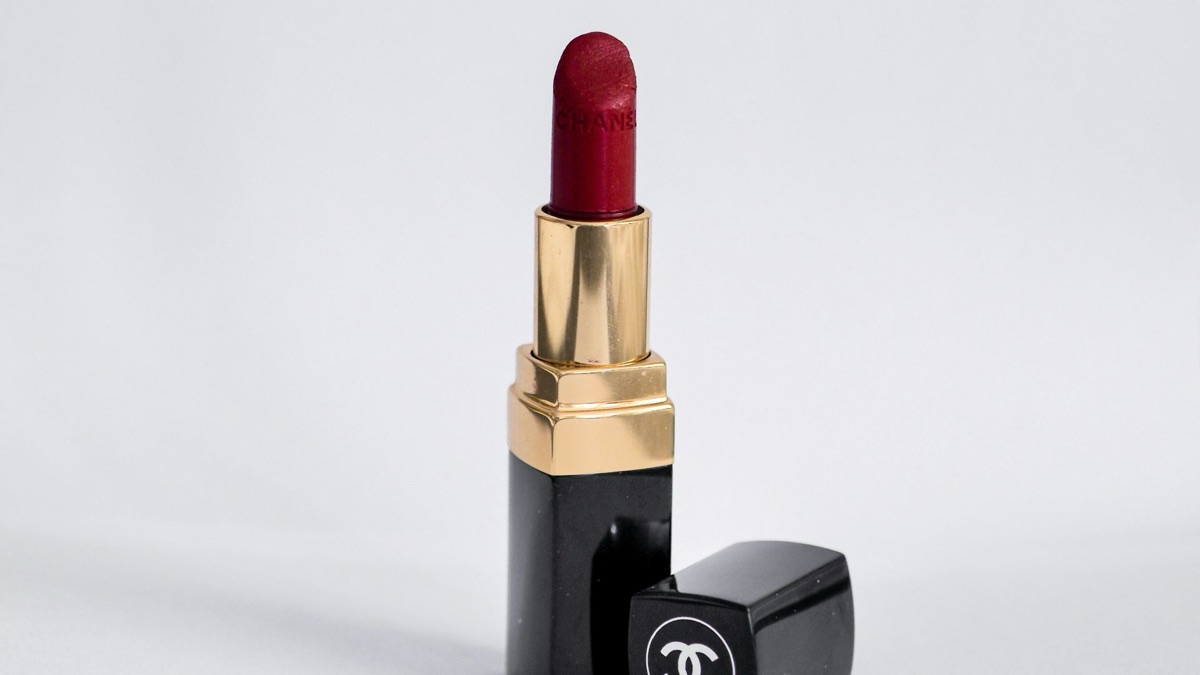 5 Ways Makeup Can Be Used In Other Ways