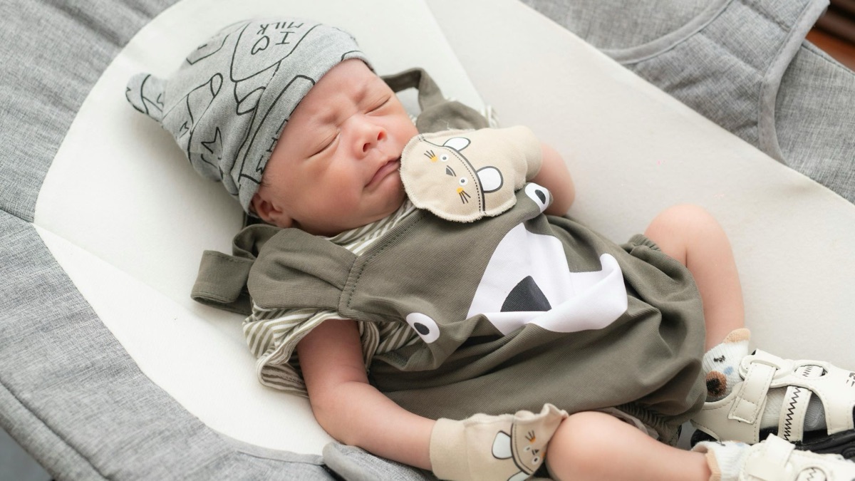 5 Adorable Accessories For Your Newborn